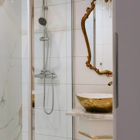 Old Town Wroclaw-2floor Private Parking Apartment